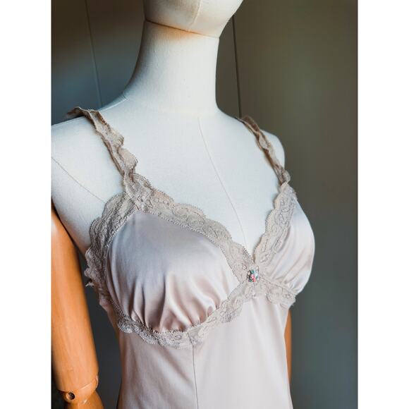Vintage Olga Slip Taupe Size 36 Summer Slip Dress Lace Trim Coquette Soft Girl - Picture 6 of 8